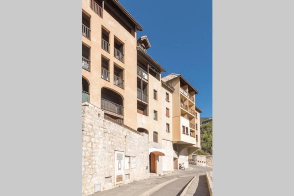 Studio Ideal 2 Personnes Et/Ou Avec 2 Enfants Briançon Exterior foto